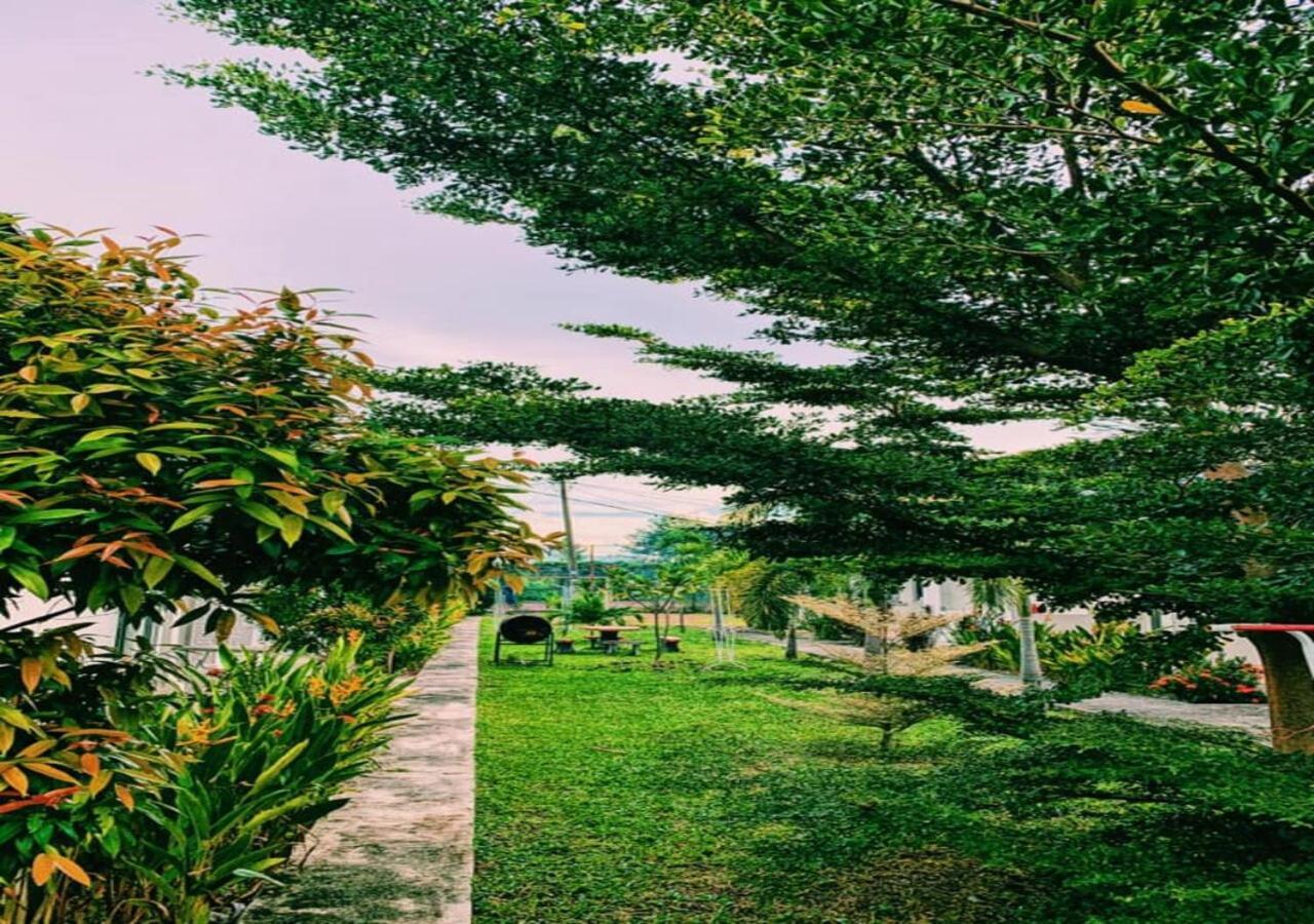 Alpha Motel Pantai Cenang  Bagian luar foto