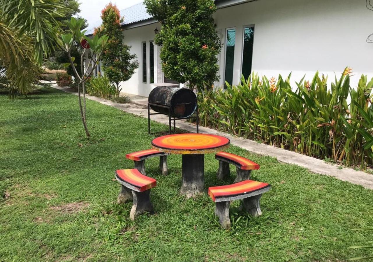 Alpha Motel Pantai Cenang  Bagian luar foto