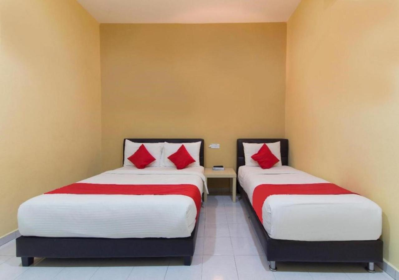 Alpha Motel Pantai Cenang  Bagian luar foto