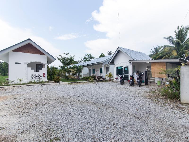 Alpha Motel Pantai Cenang  Bagian luar foto