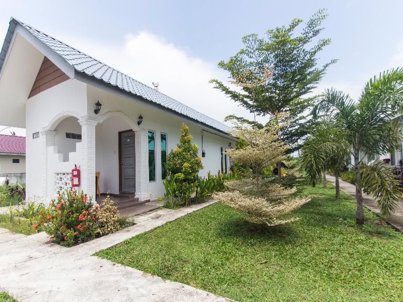 Alpha Motel Pantai Cenang  Bagian luar foto